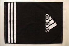 Load image into Gallery viewer, JACQUARD COTTON GOLF TOWEL

